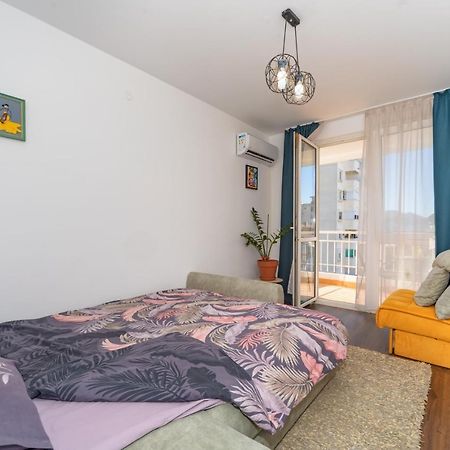 Aloha Apartman Бар Екстериор снимка